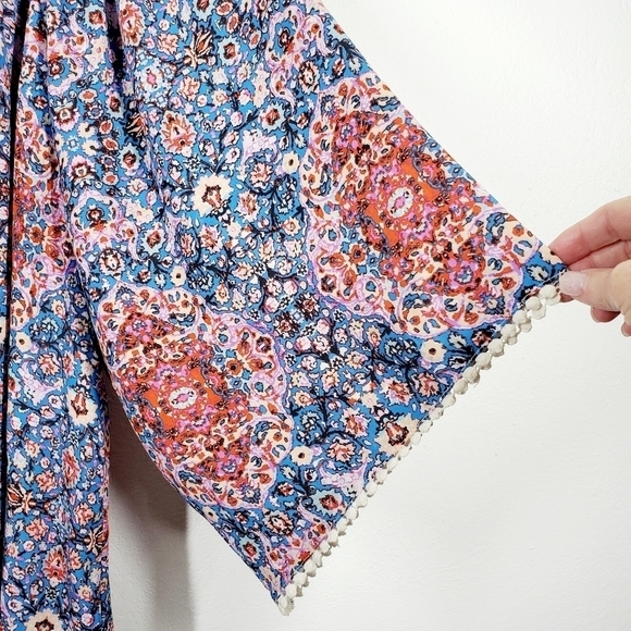 EYESHADOW BOHO FLUTTER SLEEVE TOP - Picture 3 of 5